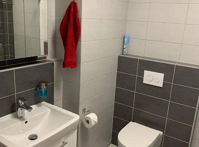 Kelleruv Mlyn - S Vlastni Garazi, Centrum Znojmo
